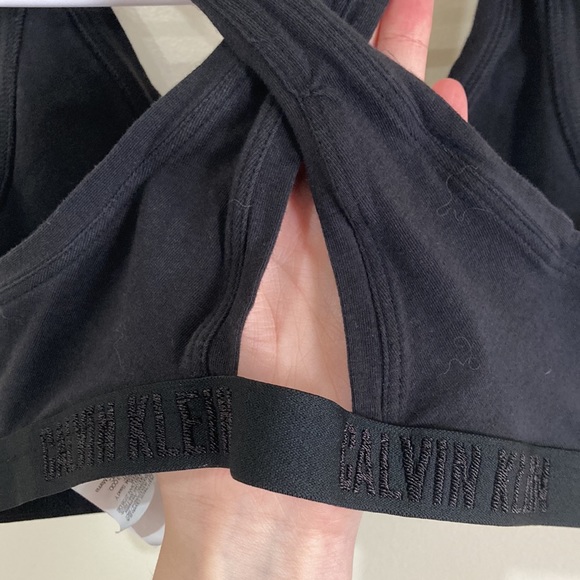 Calvin Klein sports bra - Picture 4 of 5